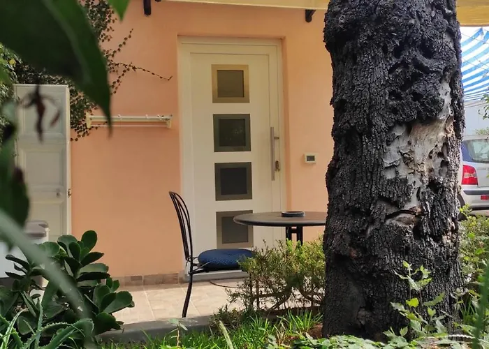 Il Leccio * イスキア島